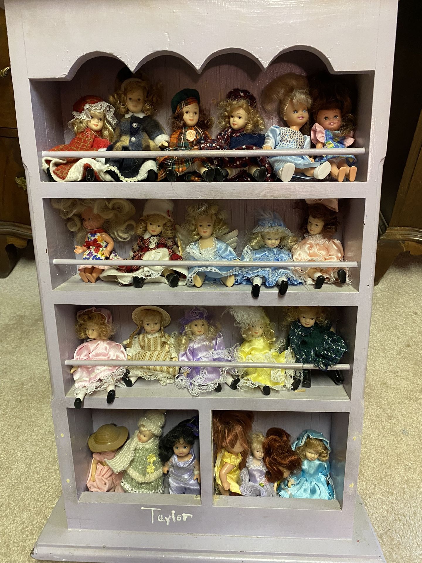 Miniature glass dolls