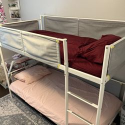 Bunk Bed And Mattresses 