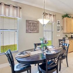 Farmhouse Table With 6 Chairs