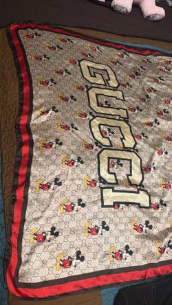Beautiful Gucci Scarf 