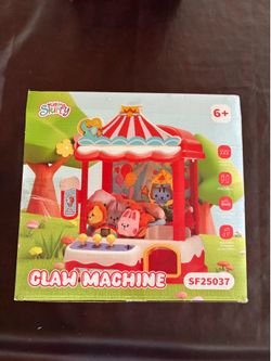 Skirfy Claws Machines