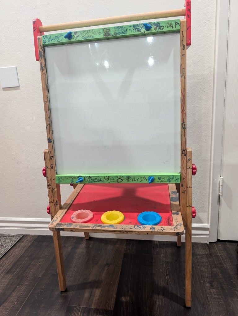 Children's art easel
