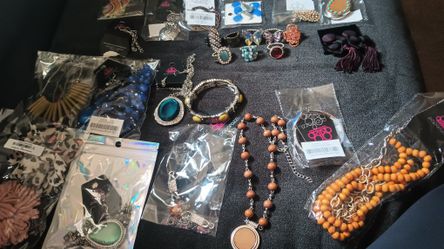 Mainly Paparazzi Jewelry