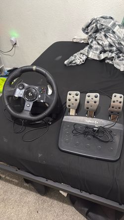 Logitech G920 Steering Wheel