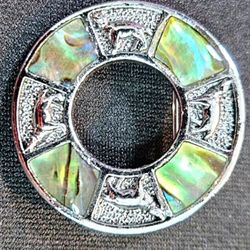Vintage Silver Tone Abalone Shell Animal Circle Brooch Wreath Pin Wildlife Motif