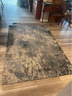 Area rug