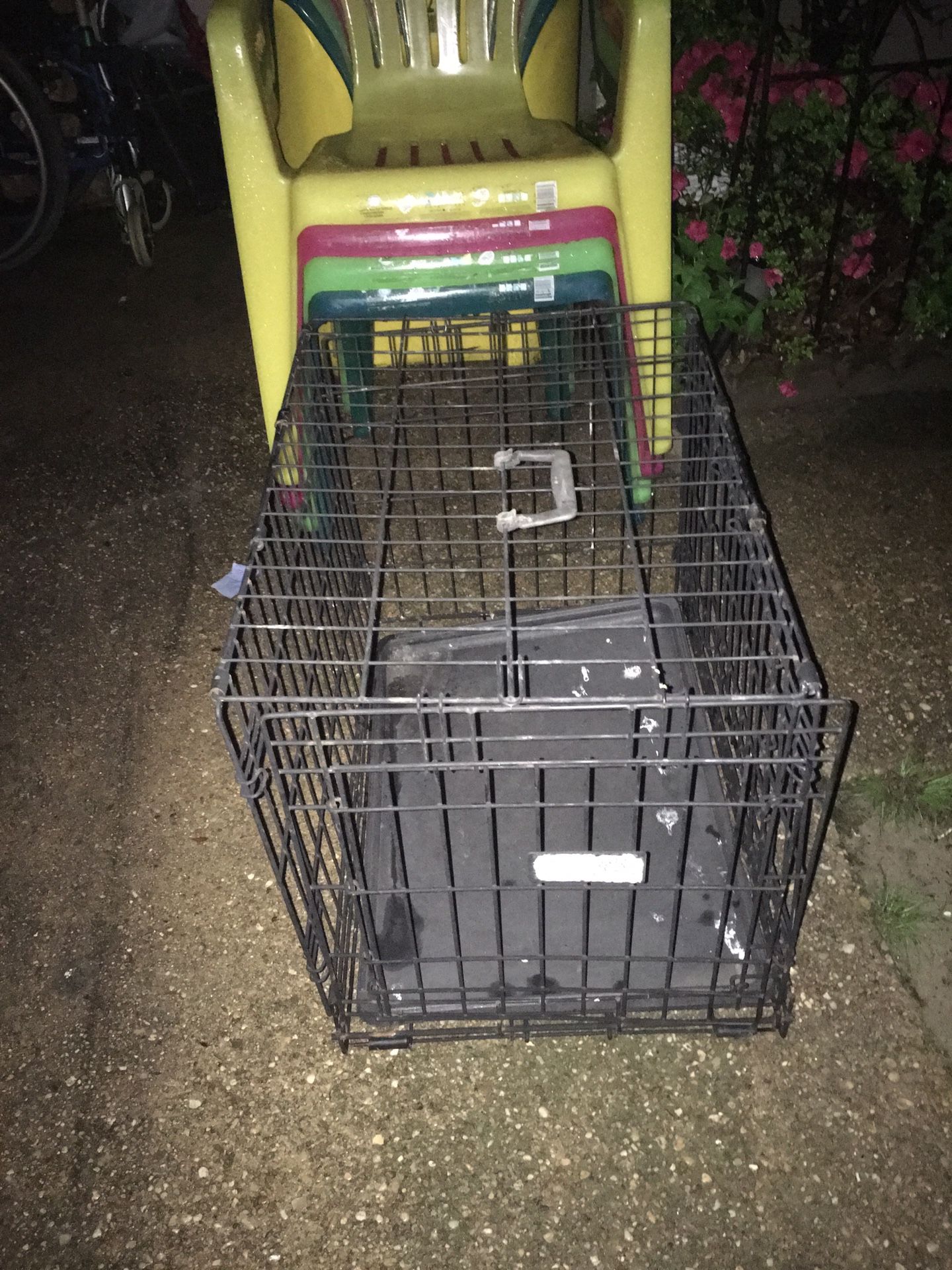 Meadum 2door pet cage only 25$ FIRM FIRM