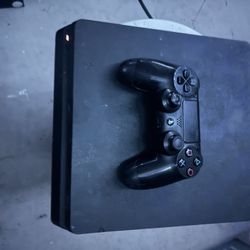 PS4 & The Controller 