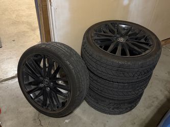 2023 xse Camry wheels and tires