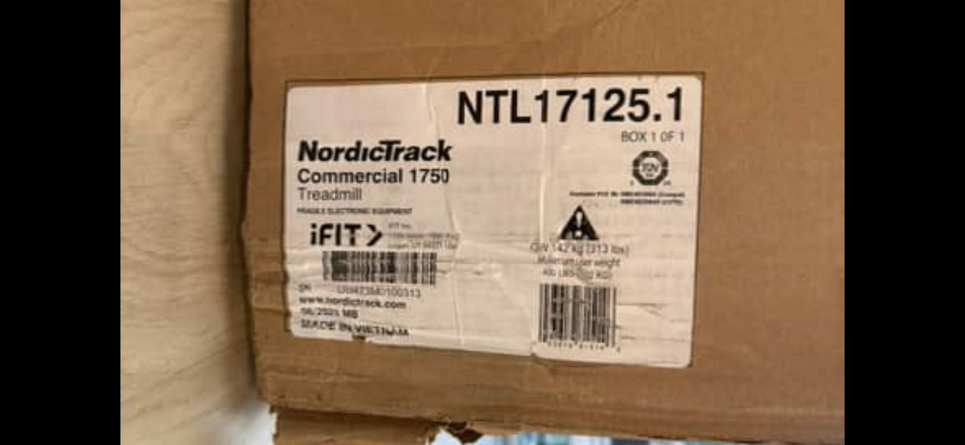 NordıcTrack Commercial 1750 Treadmill 