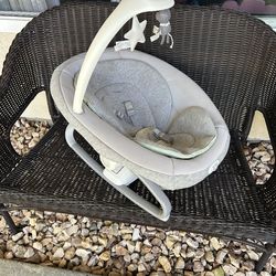 Graco "Soothe My Way" Baby Swing