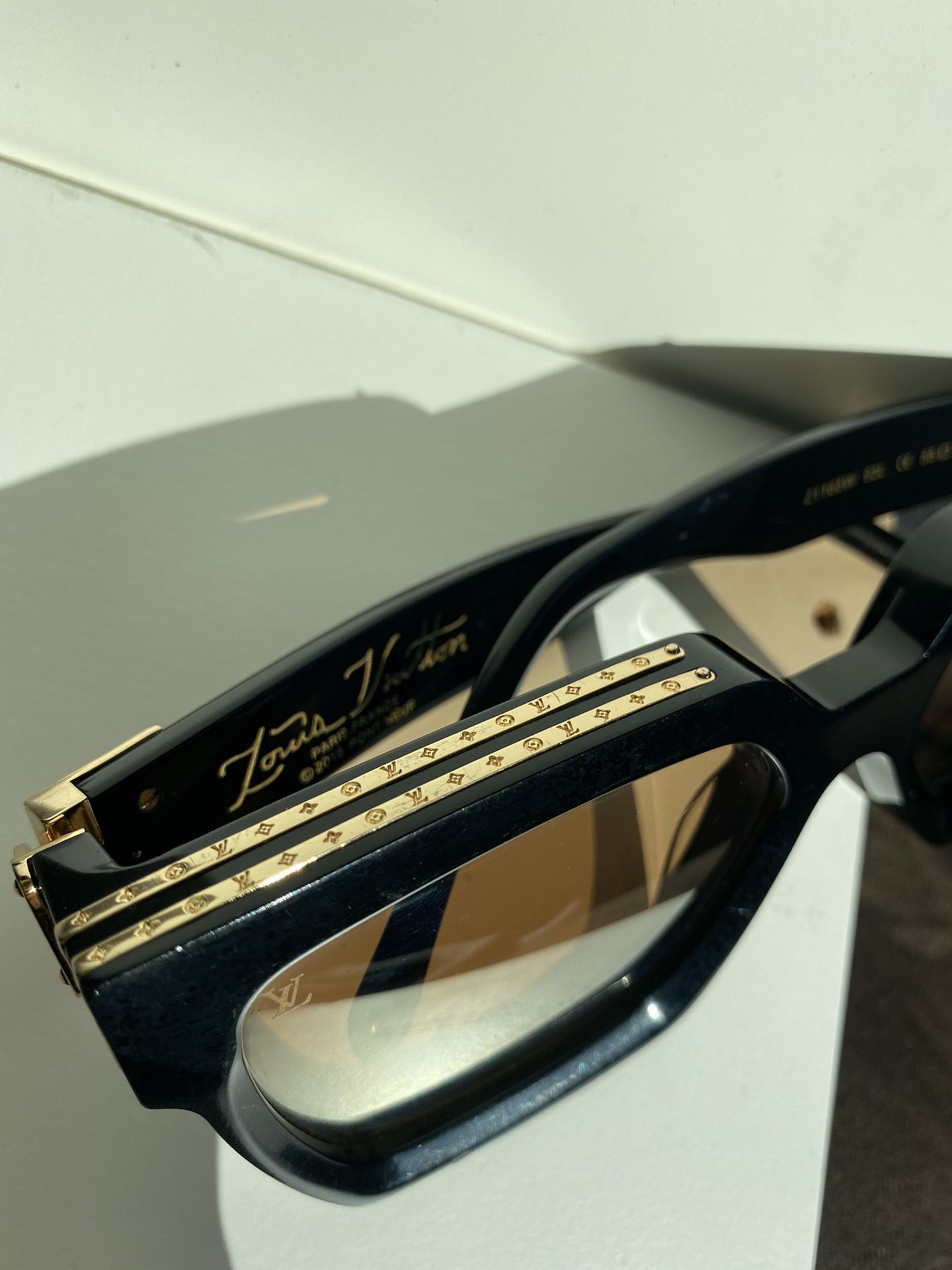 Louis Vuitton millionaires 1.1 white sunglasses Virgil Abloh spring summer  2019 for Sale in Santa Clarita, CA - OfferUp