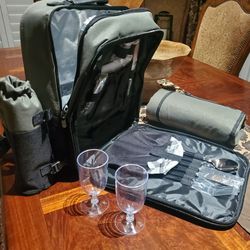 Picnic Backpack  with Wine Holder & Blanket