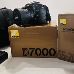Nikon D7000 Bundle