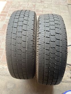 2 tires Cooper Discoverer LT 245 75 17