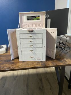 Synthetic Leather Jewelry Box