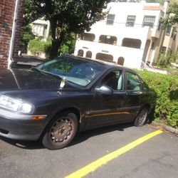 Car. Volvo. Get This Out Of My Sight. 250 Bucks