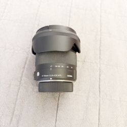 Sigma 17-70mm f/2.8-4 DC