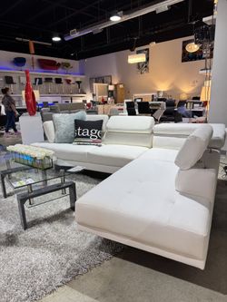 LAST PIECE! floor model sectional ON SALE