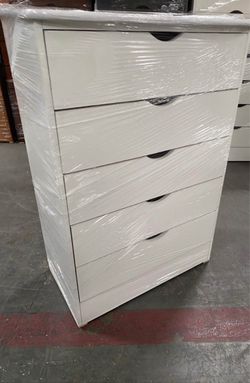 Five drawers dresser