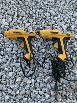 DeWALT DWHTGR50 50-Watt Corded Light to Medium Ceramic Rapid Heat Glue Gun set of 2