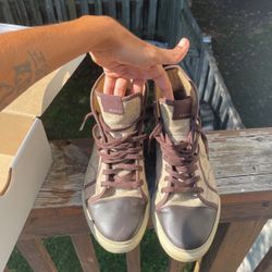 Gucci sneaks