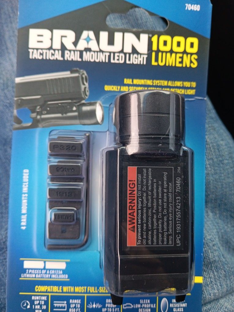 $$$$ BRAUN TACTICAL LIGTH 1000 LUMMEBS $$$$