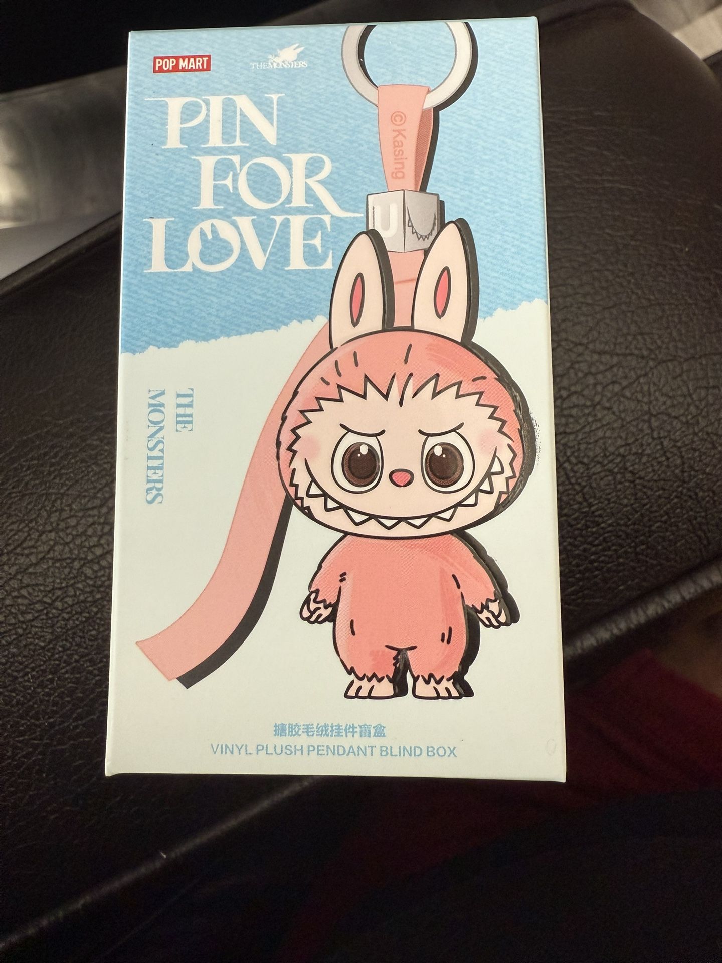 Labubu, Pin For Love, BIE
