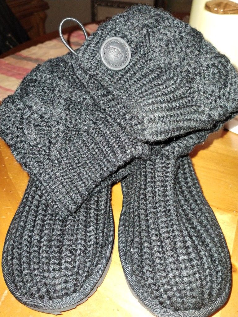UGG BOOTS SIZE 12 Little Girls