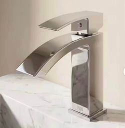 Chrome Waterfall Single-Handle Bathroom Faucet