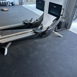 Hydro Rower Excellent Condition 