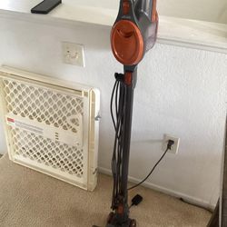 Vacuum Shark Like New 