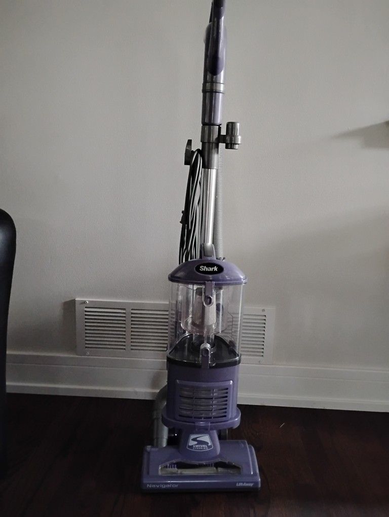 Shark Vacuum Cleaner Brand New
