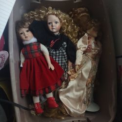Old Dolls 