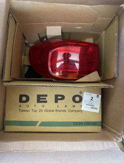VOLKSWAGEN TIGUAN Tail Lights