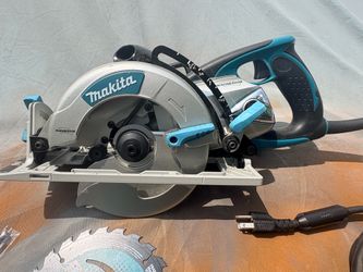 Makita worm saw 7 1/4” blade