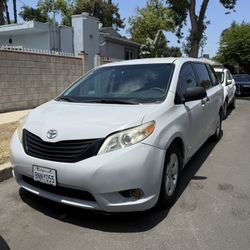 2011 Toyota Sienna