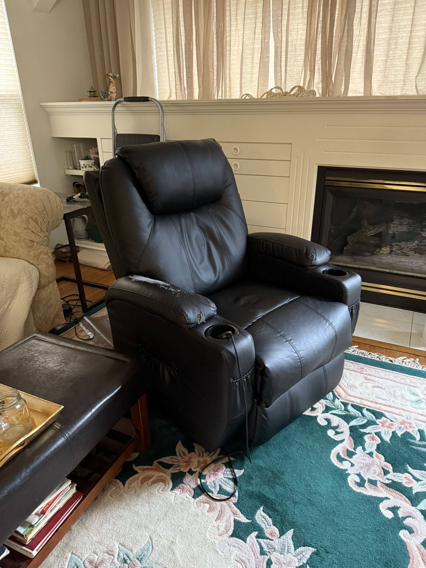 Recliner With Lift. PENDING PICKUP