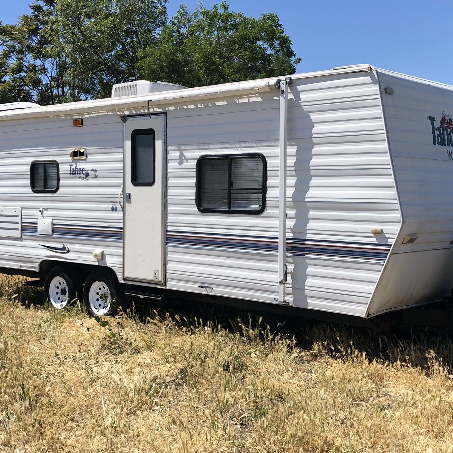 2003 Tahoe Travel Trailer 24ft Bunkhouse Fully Self Contained 