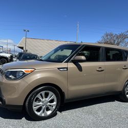 2015 Kia Soul + 92k miles Runs and drives like new  Clean title  Gas saver ! 253-444-7219 Parks-motors. Com 