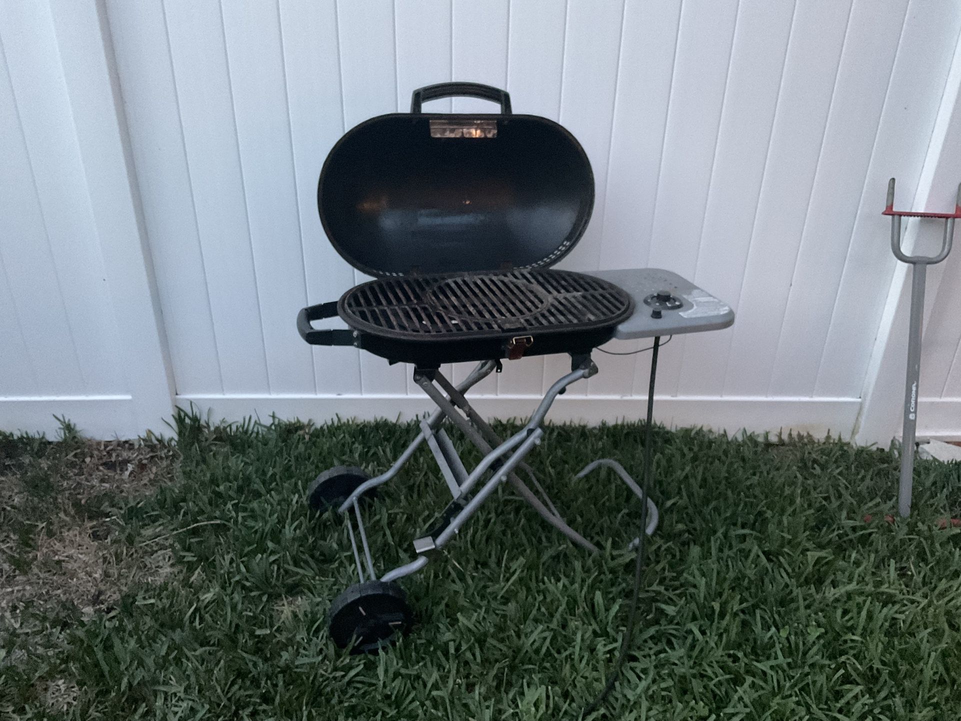 Folding Tail Gate / Camping Grill Stok Gridiron for Sale in Safety