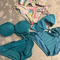 Three girls medium bikinis - NEW