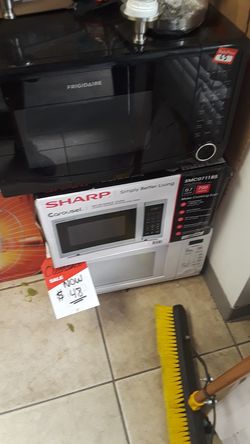 Microwave magic chef or sharp 0.7 cu ft