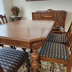 1920s/1930s Dining Room Table, Chairs, And Buffet 