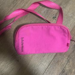 pink lulu cross body bag
