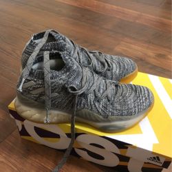 Boys Adidas Basketball Shoes 