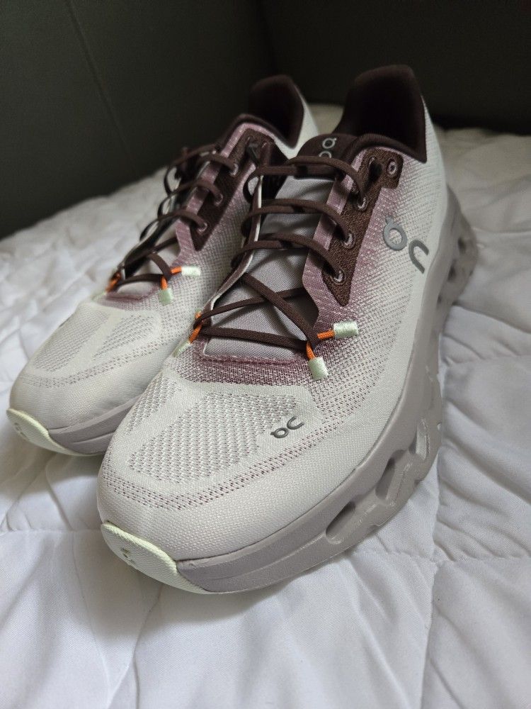 Oncloud Cloudtilt Women's Size 9 / Men's Size 7.5
