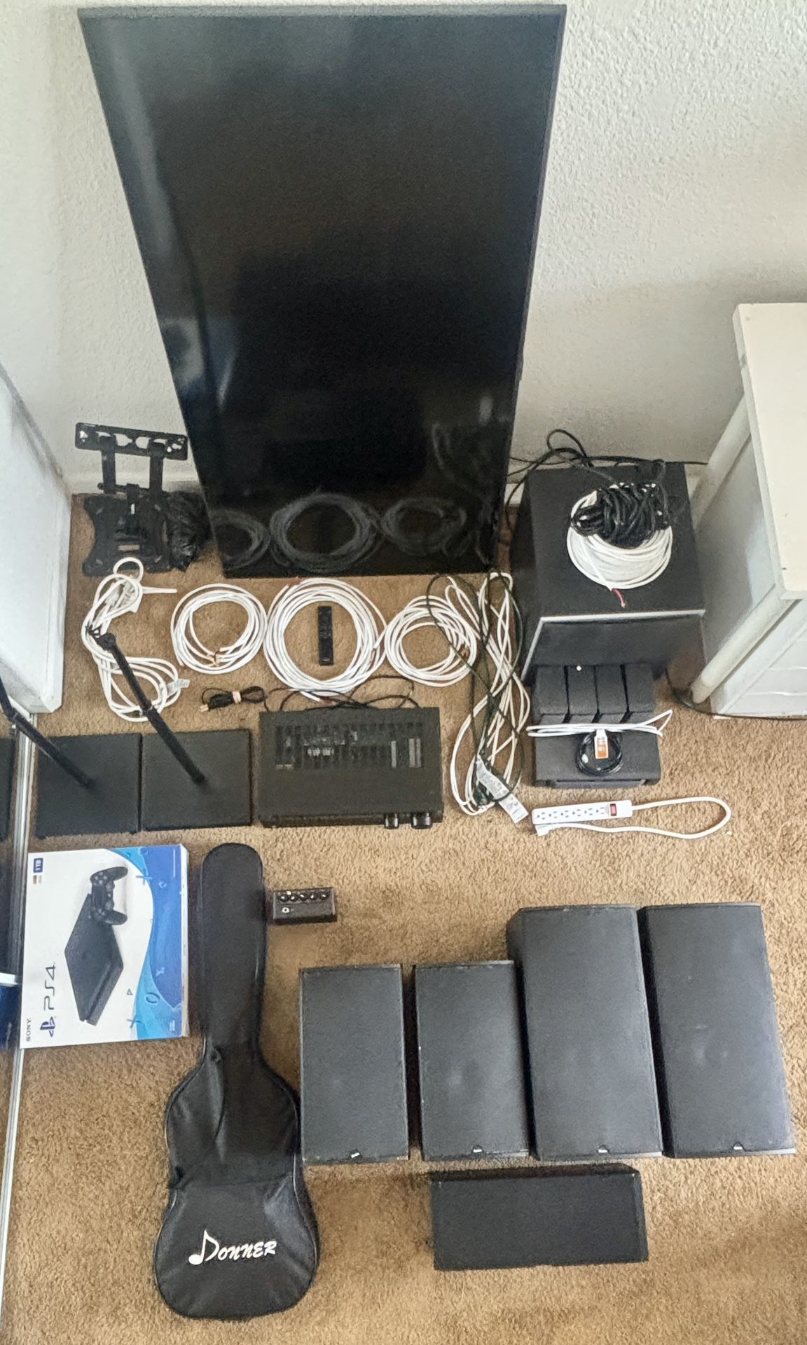 HOME THEATRE ENTERTAINMENT BUNDLE !! -EVERYTHING LIKE NEW