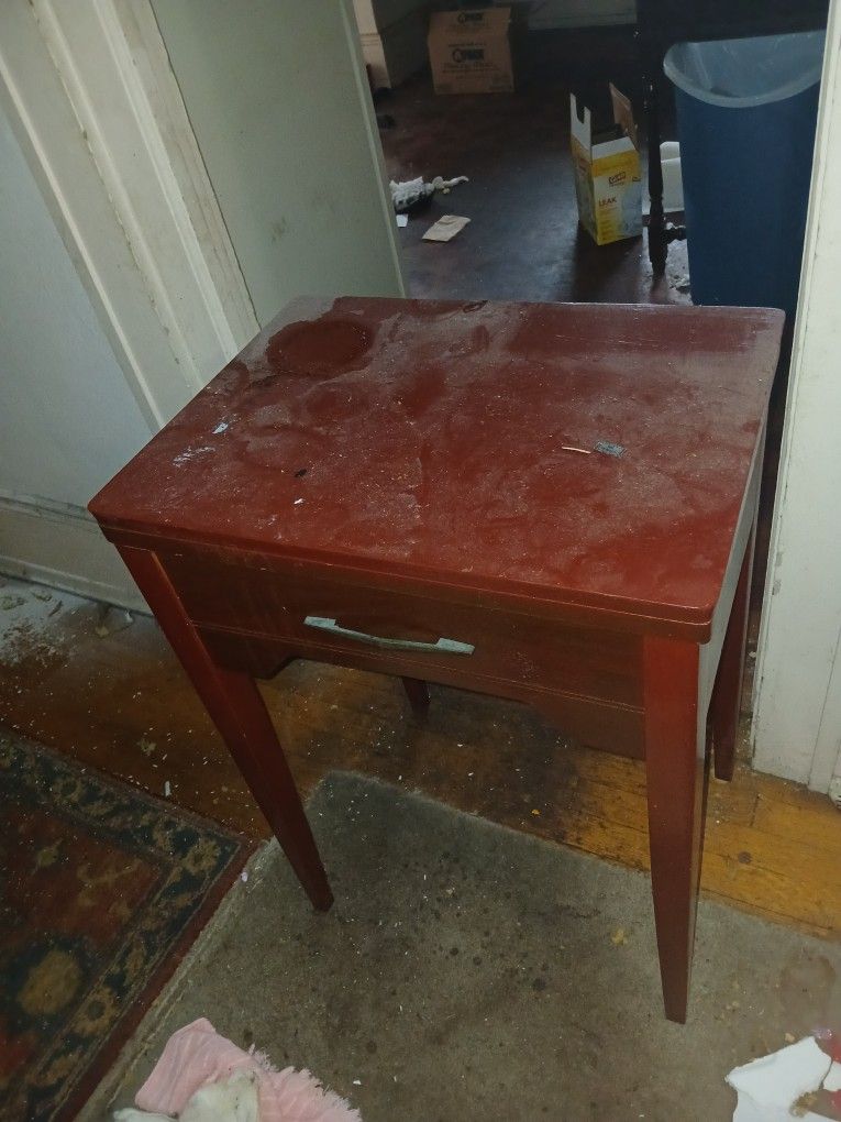 Singer Sewing Machine Cabinet