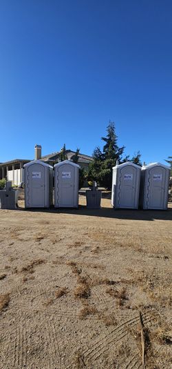 Porta potty with sink